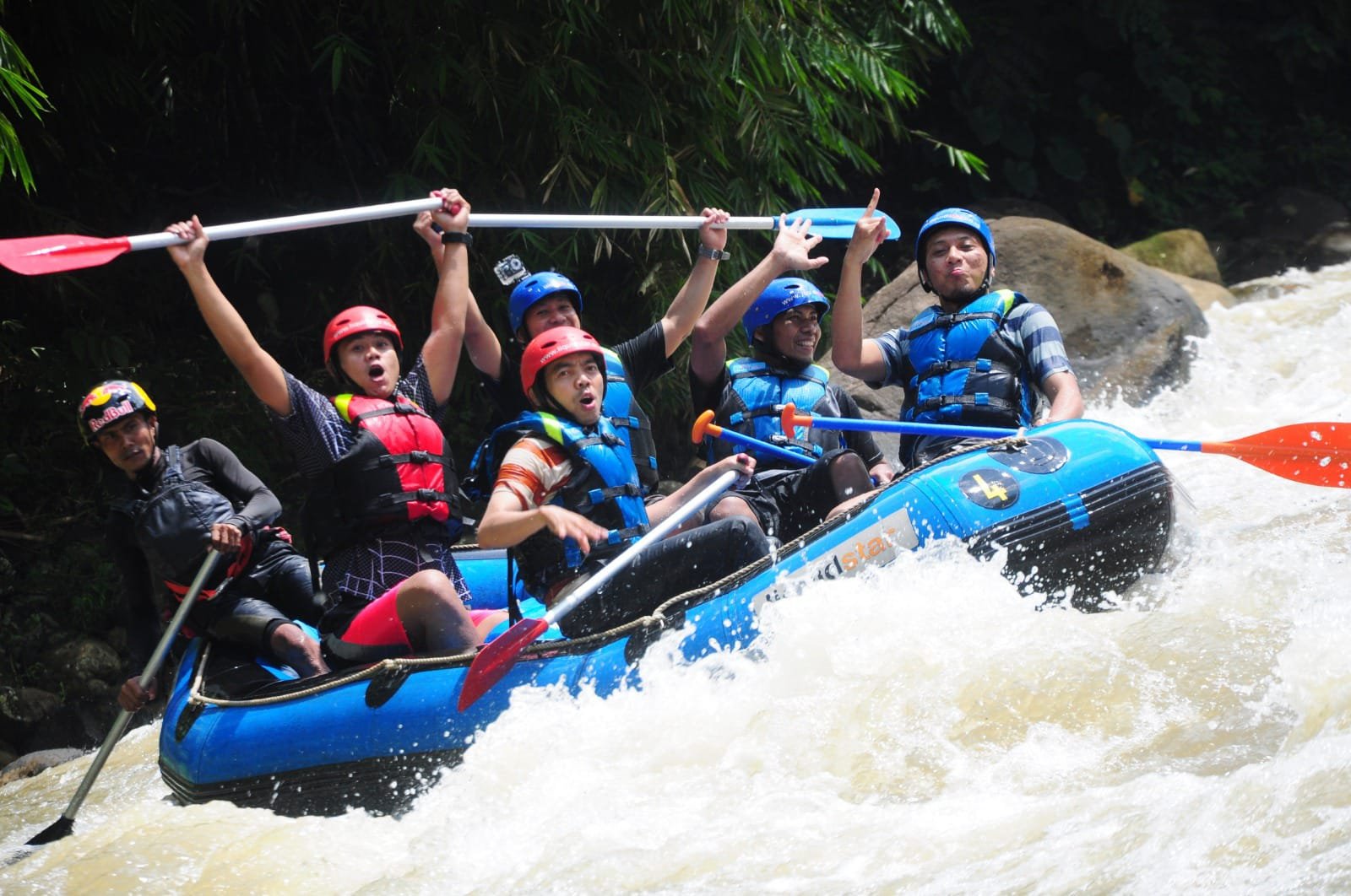 Paket Team Building Custom Premium